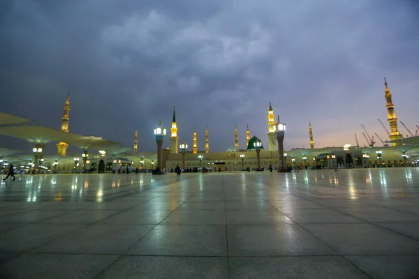 預言者ムハンマド モスク マスジド ナバウィ ウムラとハッジの旅 — ストック写真