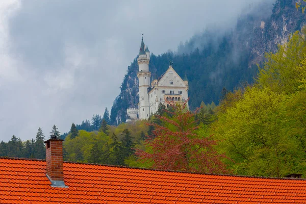 Schöne Aussicht Auf Das Weltberühmte Schloss Neuschwanstein Das Romanische Renaissance — Stockfoto