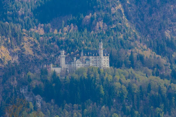 Krásný Výhled Světoznámý Zámek Neuschwanstein Románský Palác Devatenáctého Století Postavený — Stock fotografie