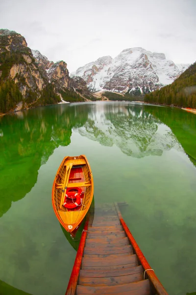 Jezero Braies Dolomitských Alpách Itálie — Stock fotografie