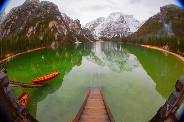 Jezero Braies Dolomitských Alpách Itálie — Stock fotografie