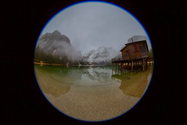 Μαγευτική Λίμνη Braies Δολομίτες Άλπεις Ιταλία — Φωτογραφία Αρχείου