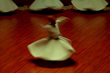 Konya 'da tanımlanamayan Semazen ve Dervishes