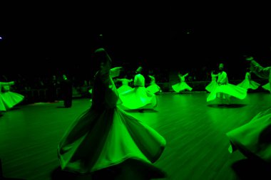 Konya 'da tanımlanamayan Semazen ve Dervishes
