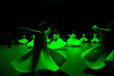 Konya 'da tanımlanamayan Semazen ve Dervishes