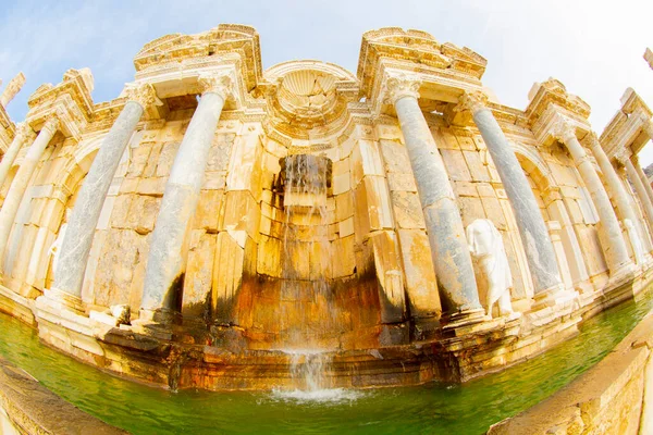 Antoninler Fountain Una Fontana Storica Situata Nell Antica Città Sagalassos — Foto Stock