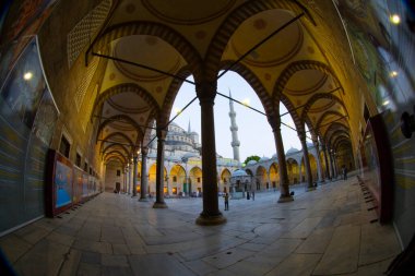 İstanbul 'daki Mavi Cami' nin içi. Türkiye