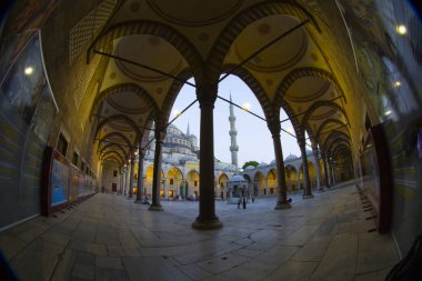 İstanbul 'daki Mavi Cami' nin içi. Türkiye