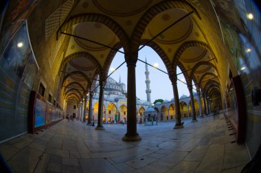 İstanbul 'daki Mavi Cami' nin içi. Türkiye