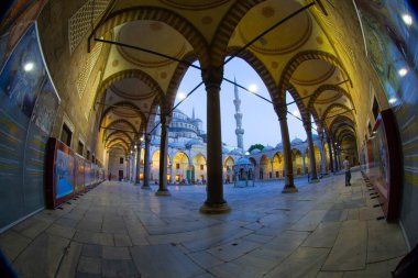 İstanbul 'daki Mavi Cami' nin içi. Türkiye