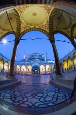 İstanbul 'daki Mavi Cami' nin içi. Türkiye