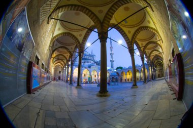İstanbul 'daki Mavi Cami' nin içi. Türkiye