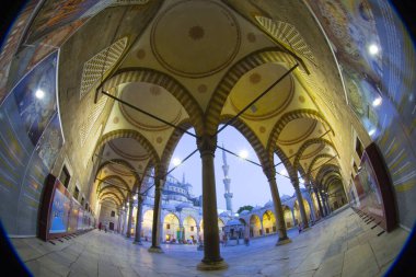 İstanbul 'daki Mavi Cami' nin içi. Türkiye