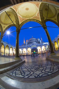 İstanbul 'daki Mavi Cami' nin içi. Türkiye