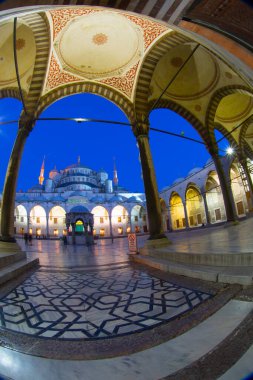 İstanbul 'daki Mavi Cami' nin içi. Türkiye
