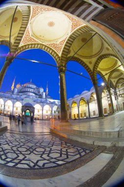 İstanbul 'daki Mavi Cami' nin içi. Türkiye