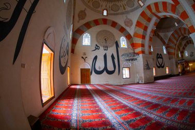 eski cami (Türkçe: eski camii) edirne, Türkiye'de 15 yüzyılın başlarında Osmanlı camidir.