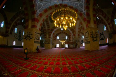 eski cami (Türkçe: eski camii) edirne, Türkiye'de 15 yüzyılın başlarında Osmanlı camidir.