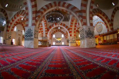 eski cami (Türkçe: eski camii) edirne, Türkiye'de 15 yüzyılın başlarında Osmanlı camidir.