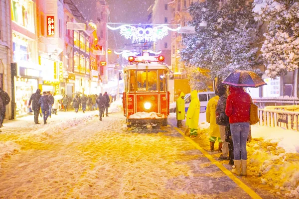 Galata Kulesi Taksim Meydanı Kış Manzarası — Stok fotoğraf
