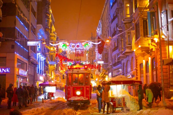 Galata Kulesi Taksim Meydanı Kış Manzarası — Stok fotoğraf