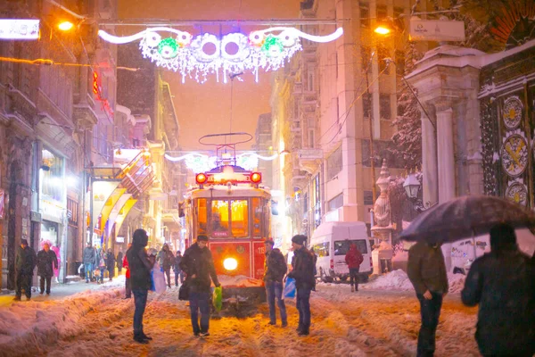 Galata Kulesi Taksim Meydanı Kış Manzarası — Stok fotoğraf