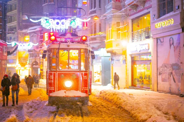 Torre Galata Plaza Taksim Vistas Invierno —  Fotos de Stock