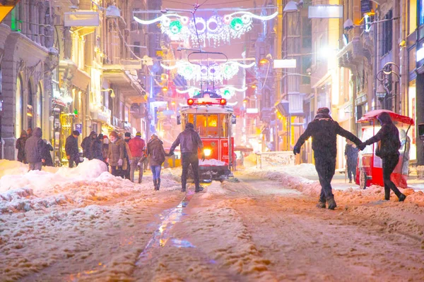 Galata Kulesi Taksim Meydanı Kış Manzarası — Stok fotoğraf