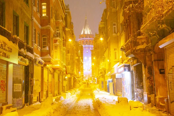 Galata Tower Och Taksim Square Vinterutsikt — Stockfoto