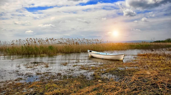 Vissersboot Golyazi Village Turkije — Stockfoto