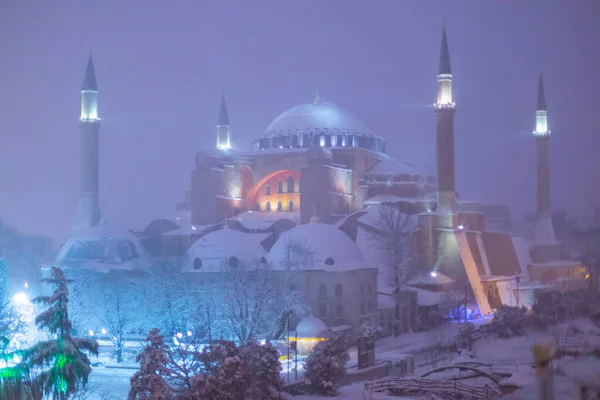 Noite Vista Neve Hagia Sophia Seus Arredores — Fotografia de Stock