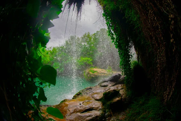 Una Foto Mirando Través Los Tres Cascada Tranquila Kursunlu Antalya — Foto de Stock