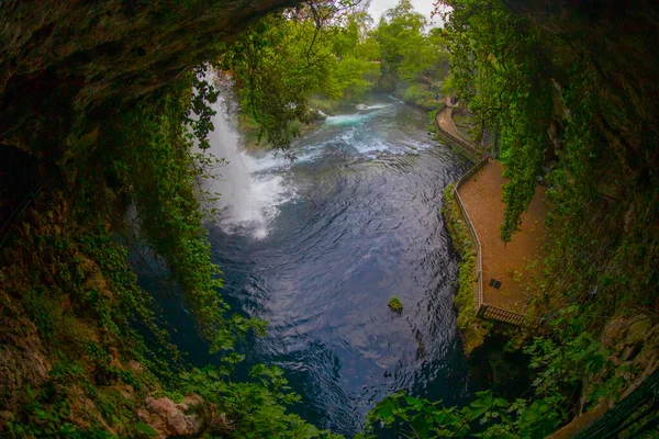 Duden Vattenfall Antalya Turkiet Sommar Vild Natur Med Gröna Träd — Stockfoto