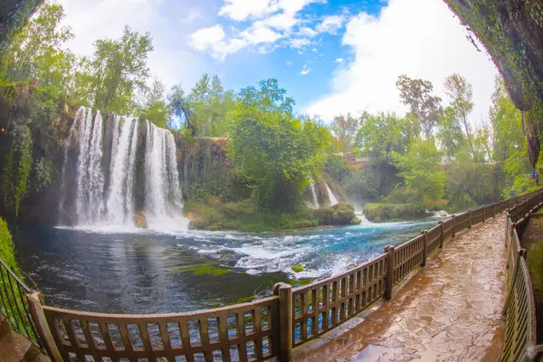 Duden Wasserfall Antalya Türkei Sommer Wilde Natur Mit Grünen Bäumen — Stockfoto