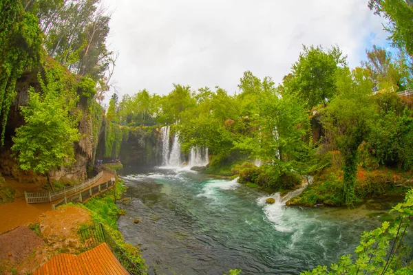 Duden Wasserfall Antalya Türkei Sommer Wilde Natur Mit Grünen Bäumen — Stockfoto