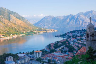Tarihi Kotor Kasabası ve Adriyatik Denizi, Balkan dağları, Karadağ Kotor Koyu