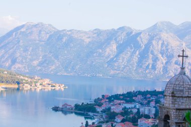 Tarihi Kotor Kasabası ve Adriyatik Denizi, Balkan dağları, Karadağ Kotor Koyu