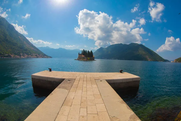 Iglesia Nuestra Señora Las Rocas Isla San Jorge Bahía Kotor — Foto de Stock