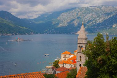 Lady of the Rocks Kilisesi ve Saint George Adası, Kotor Körfezi Perast, Karadağ