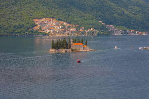 Chiesa Nostra Signora Delle Rocce Isola San Giorgio Baia Kotor — Foto Stock