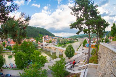 Eski taş köprü Visegrad Drina nehirde'de görev Mehmed Paşa Sokolovic, 1571 ve 1577 arasında Mimar Sinan, Bosna-Hersek tarafından inşa.