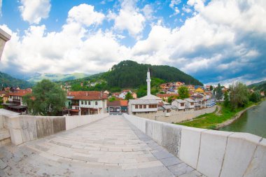 Eski taş köprü Visegrad Drina nehirde'de görev Mehmed Paşa Sokolovic, 1571 ve 1577 arasında Mimar Sinan, Bosna-Hersek tarafından inşa.