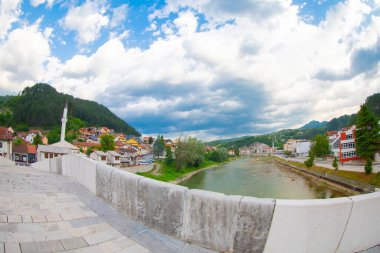 Eski taş köprü Visegrad Drina nehirde'de görev Mehmed Paşa Sokolovic, 1571 ve 1577 arasında Mimar Sinan, Bosna-Hersek tarafından inşa.