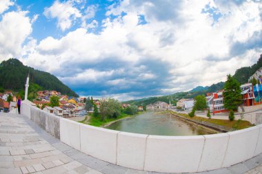 Eski taş köprü Visegrad Drina nehirde'de görev Mehmed Paşa Sokolovic, 1571 ve 1577 arasında Mimar Sinan, Bosna-Hersek tarafından inşa.