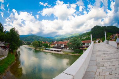 Eski taş köprü Visegrad Drina nehirde'de görev Mehmed Paşa Sokolovic, 1571 ve 1577 arasında Mimar Sinan, Bosna-Hersek tarafından inşa.