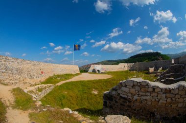 Saraybosna Kalesi ve şehir görüşü
