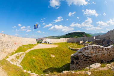 Saraybosna Kalesi ve şehir görüşü