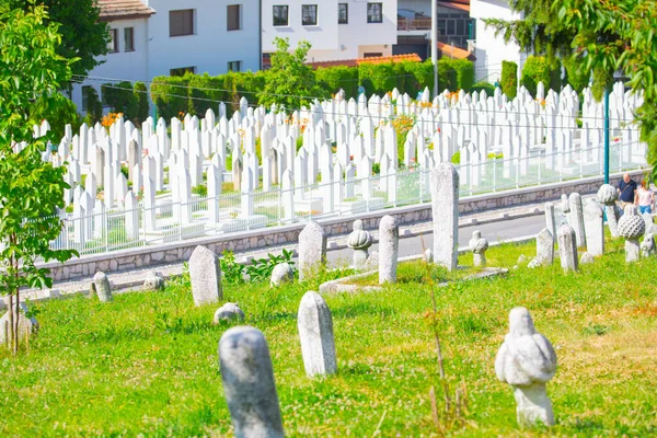 Muslimský Hřbitov Věnovaný Obětem Bosenské Války Sarajevu Bosně Hercegovině — Stock fotografie