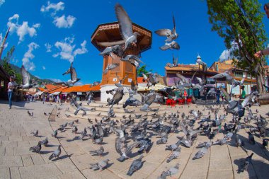 Sebilj ahşap çeşme eski şehir Saraybosna, Bosna Hersek sermaye şehir Bascarsija'da kare