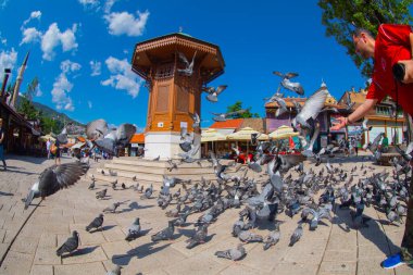 Sebilj ahşap çeşme eski şehir Saraybosna, Bosna Hersek sermaye şehir Bascarsija'da kare